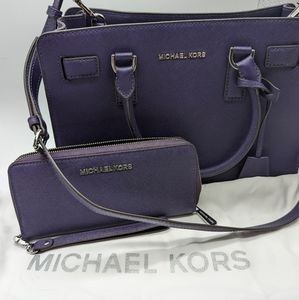 Michael Kors Dillon Medium- Iris Purple Saffiano with wallet